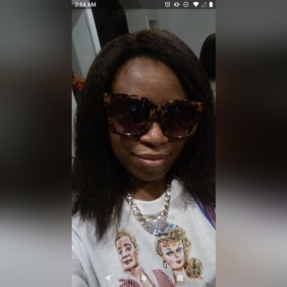 Meet your Posher, Melisa - Picture 2 of 2